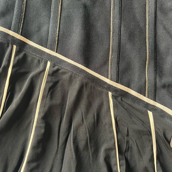 Bandage dress with mermaid style bottom - Picture 4 of 7